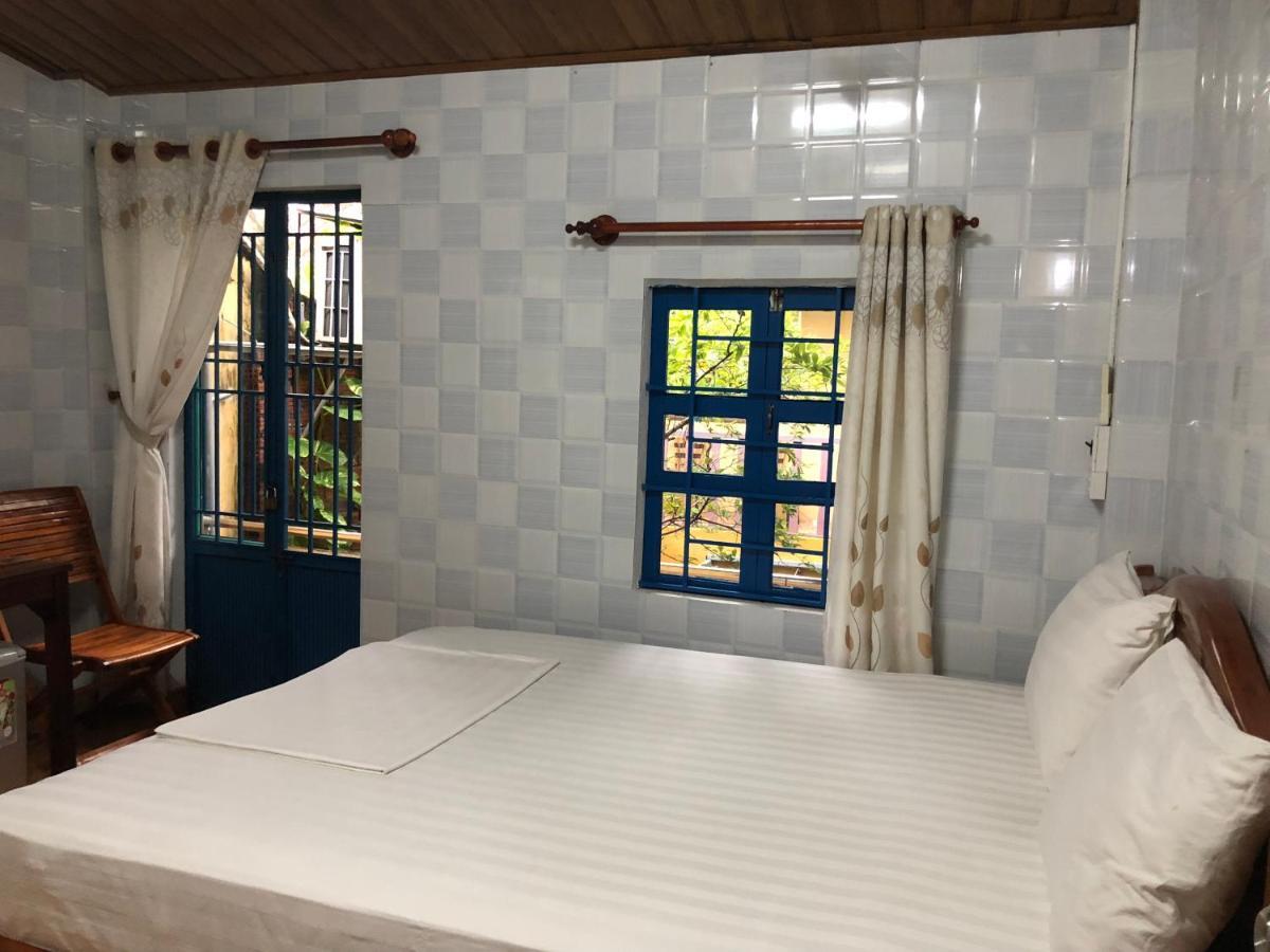 Nha Lan Homestay Хойан Экстерьер фото